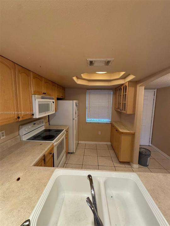 5040 terrace palms circle 202, Tampa, Florida 33617
