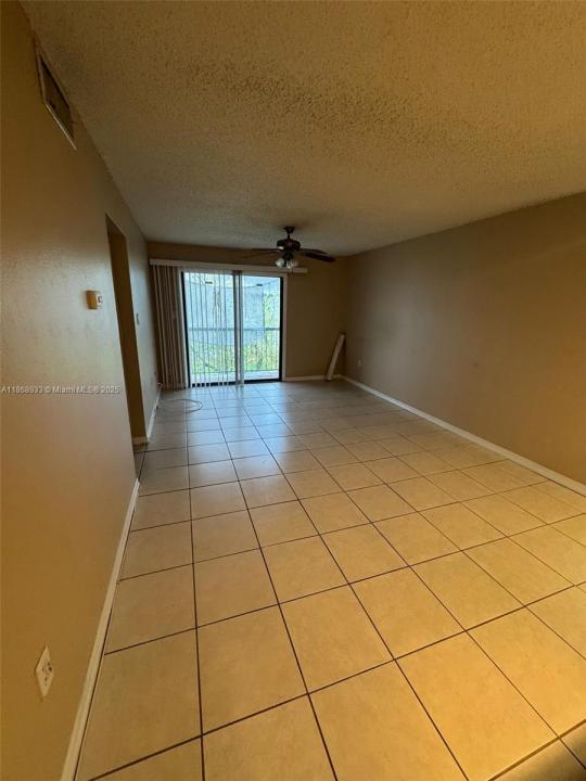 5040 terrace palms circle 202, Tampa, Florida 33617
