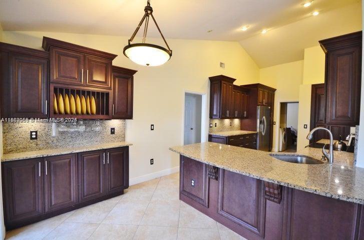 17569 N 89th Pl N, Loxahatchee, Florida 33470