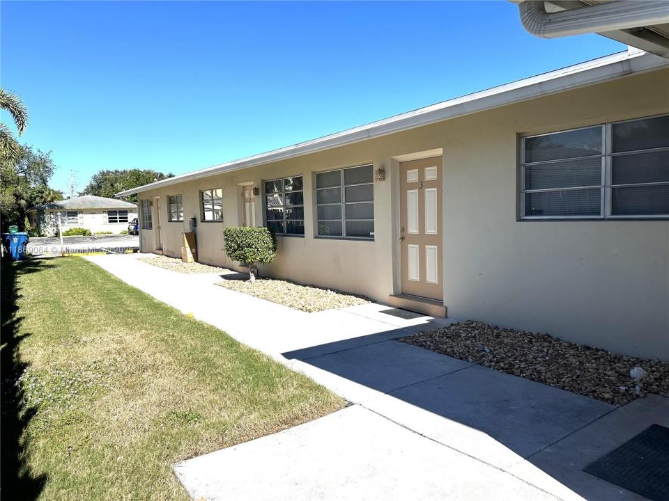 716 SE 16th St 2, Fort Lauderdale, Florida 33316