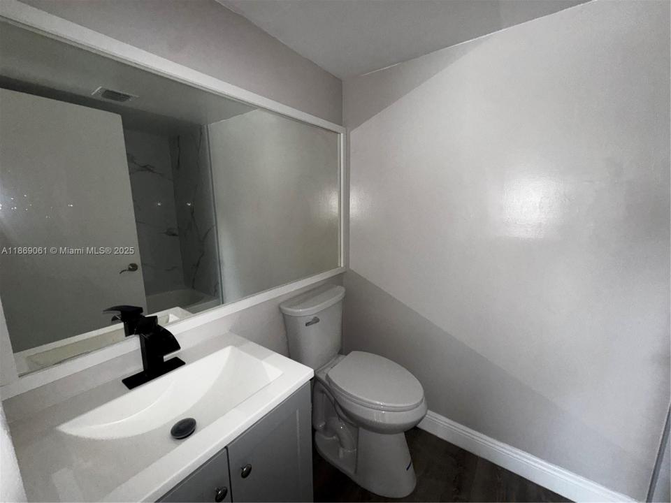 5780 Rock Island Rd 375, Tamarac, Florida 33319