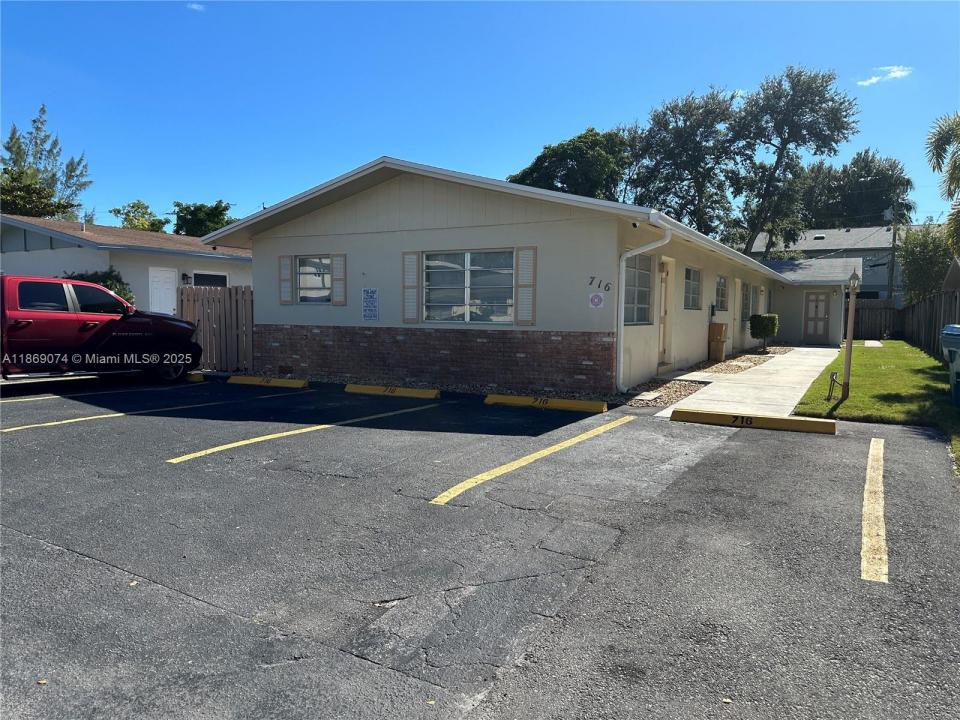 716 SE 16th St 4, Fort Lauderdale, Florida 33316