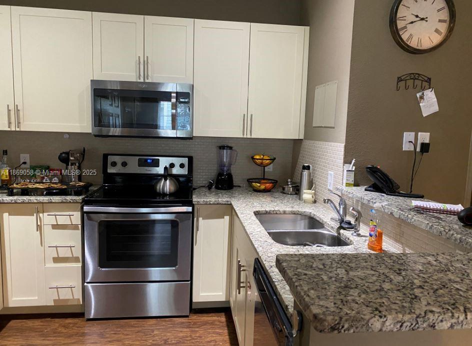 3209 GOLD LANE, Kissimmee, Florida 34747, USA