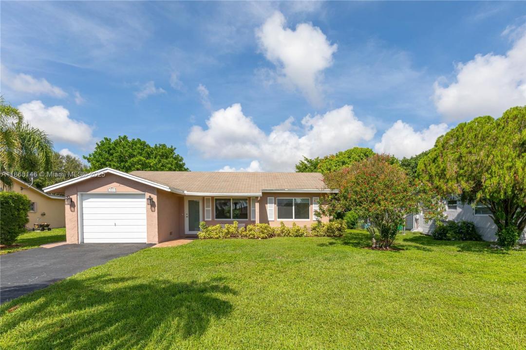 7003 NW 99th Ave, Tamarac, Florida 33321
