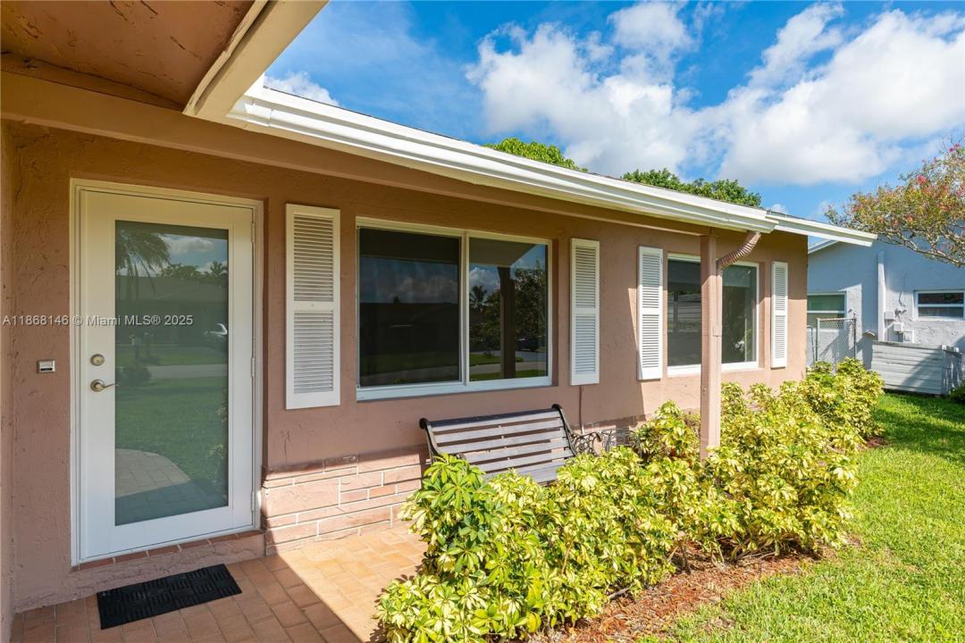 7003 NW 99th Ave, Tamarac, Florida 33321