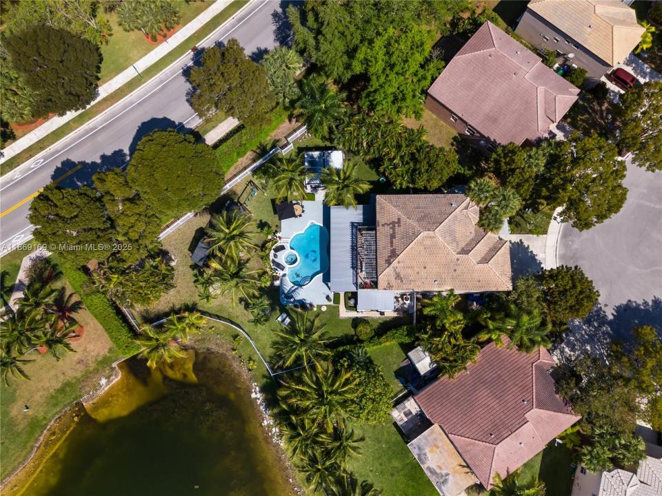 16895 SW 49 ct, Miramar, Florida 33027
