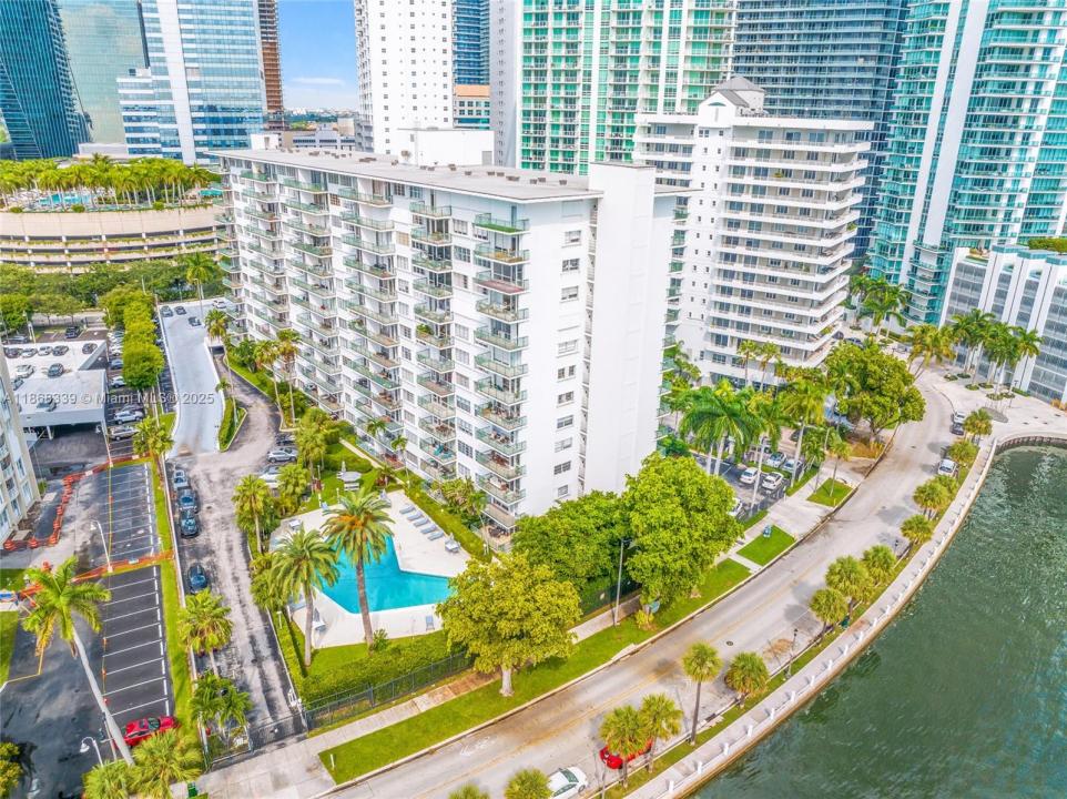 1408 Brickell Bay Dr 303, Miami, פלורידה 33131, ארצות הברית של אמריקה