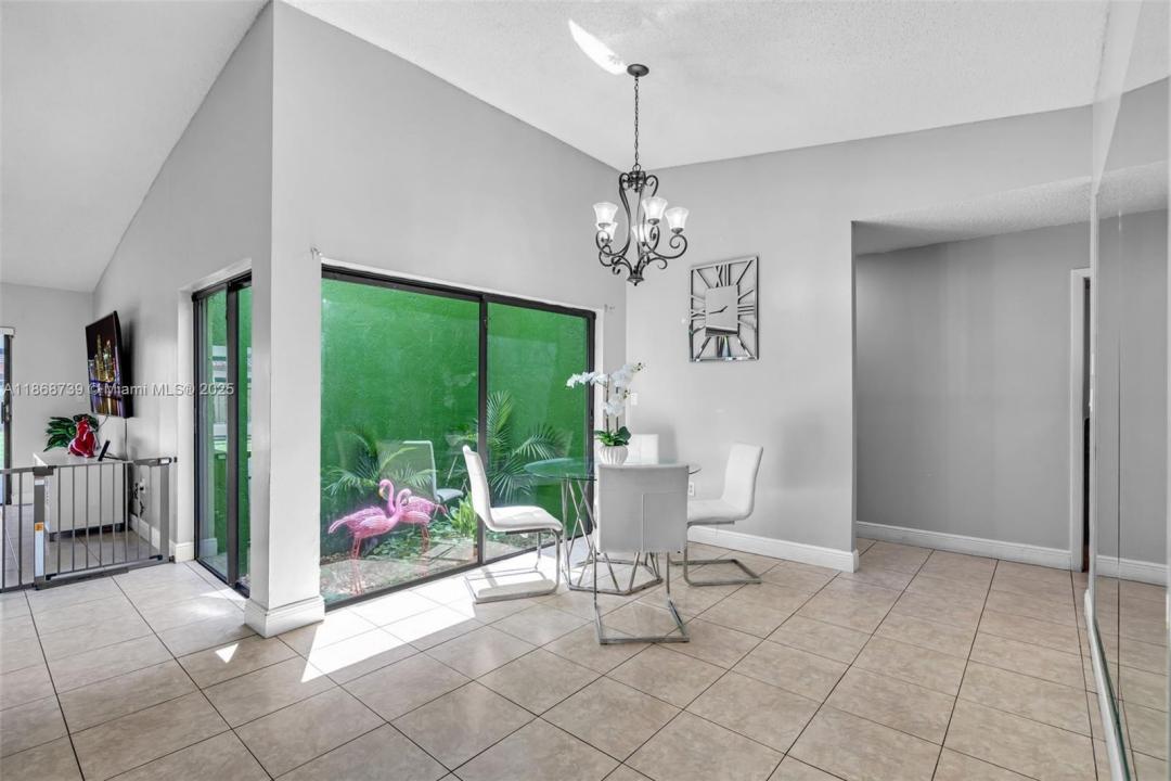 6646 NW 175th Ter, Hialeah, Florida 33015, Estados Unidos