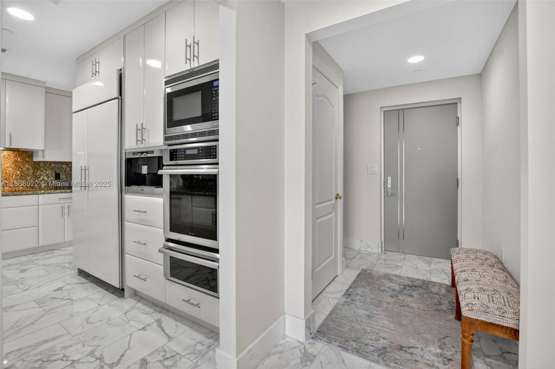 200 E Palmetto Park Rd 16, Boca Raton, Florida 33432