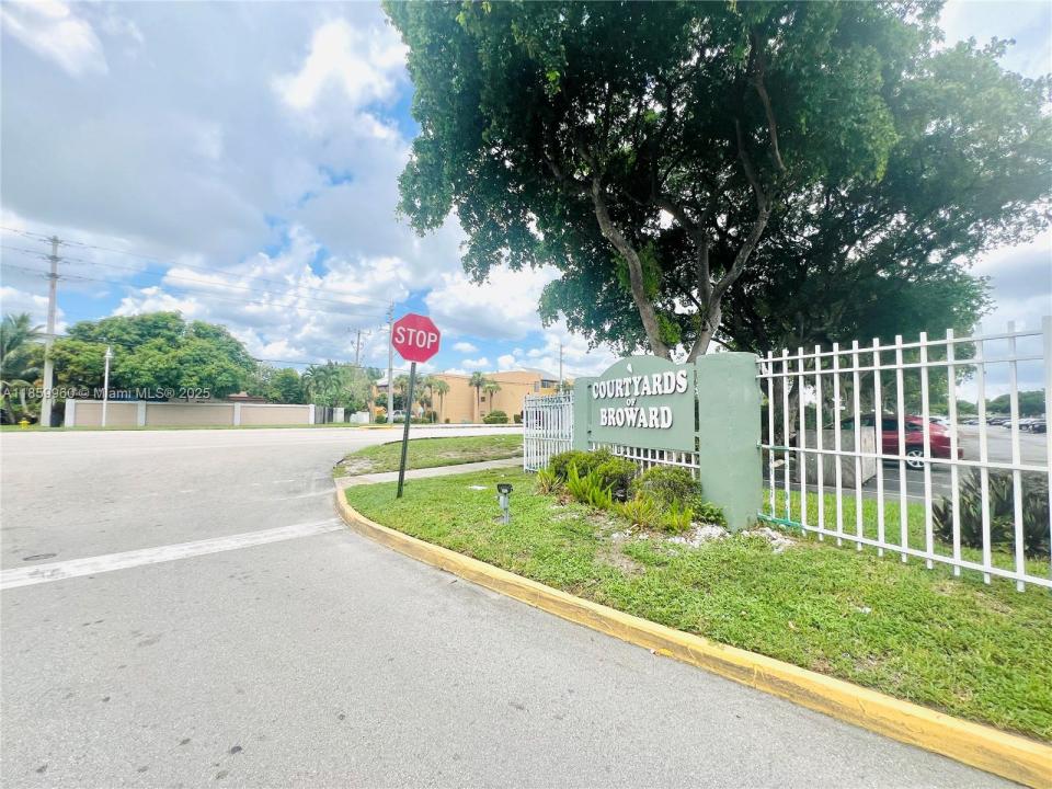 1810 SW 81st Ave 2201, North Lauderdale, Флорида 33068, Соединенные Штаты