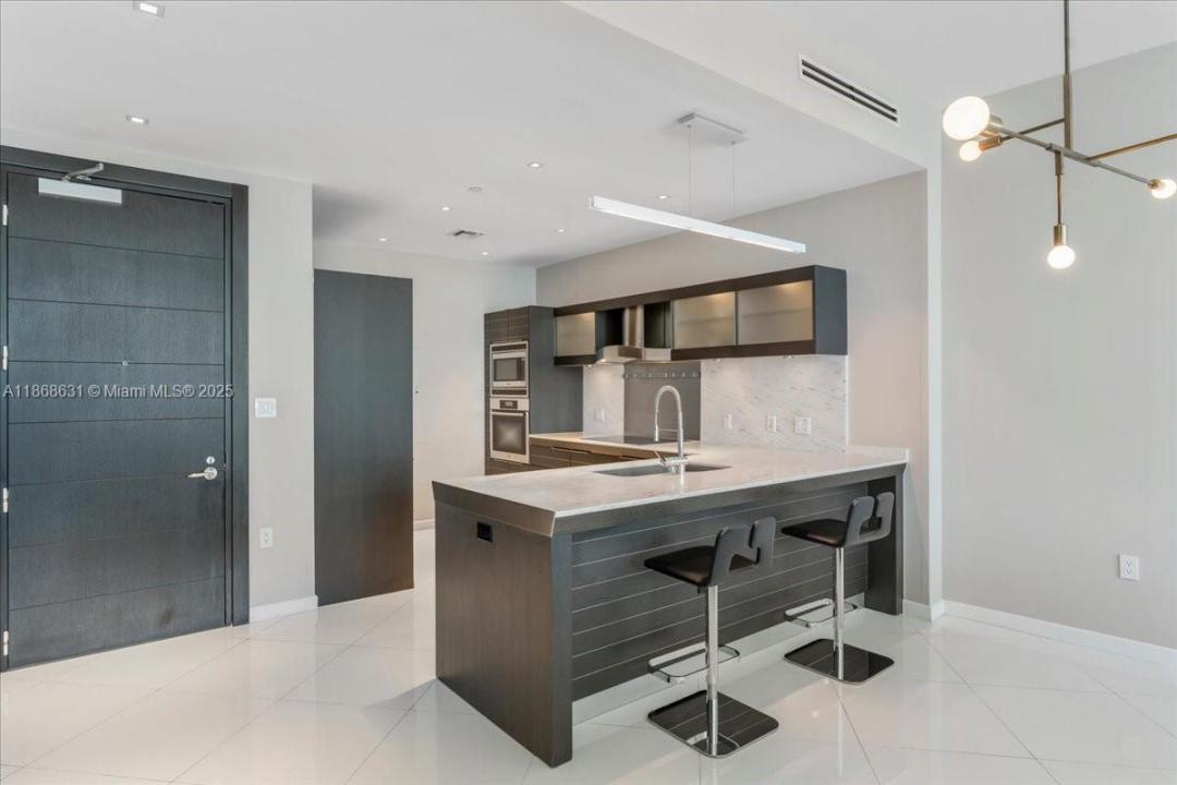 200 Biscayne Boulevard Way 4804, Miami, Флорида 33131, Соединенные Штаты