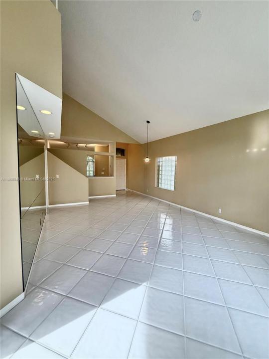 4004 Dorado Dr, Riviera Beach, Florida 33418