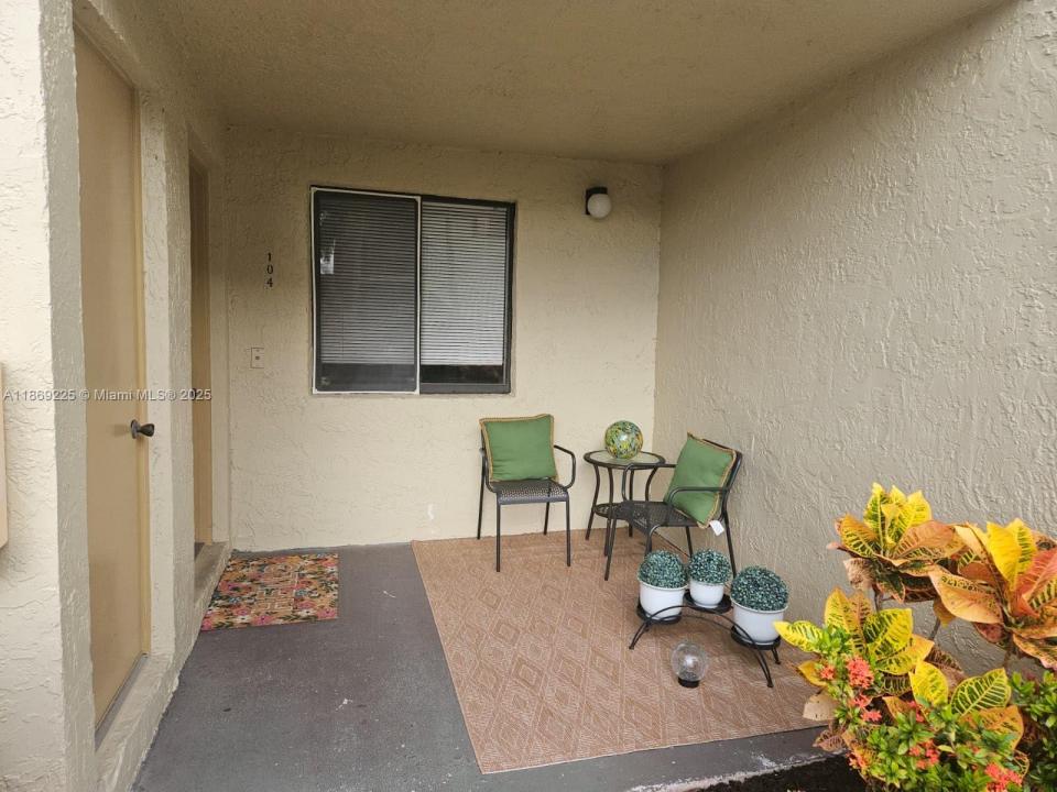 436 Lakeview Dr 104, Weston, Флорида 33326, Соединенные Штаты