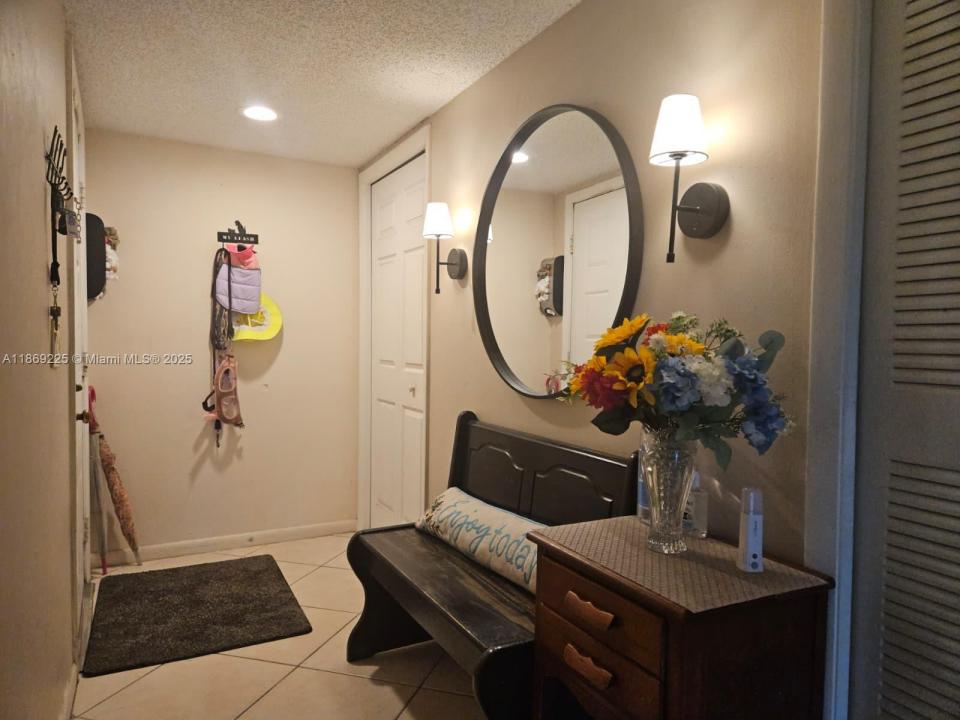 436 Lakeview Dr 104, Weston, Флорида 33326, Соединенные Штаты