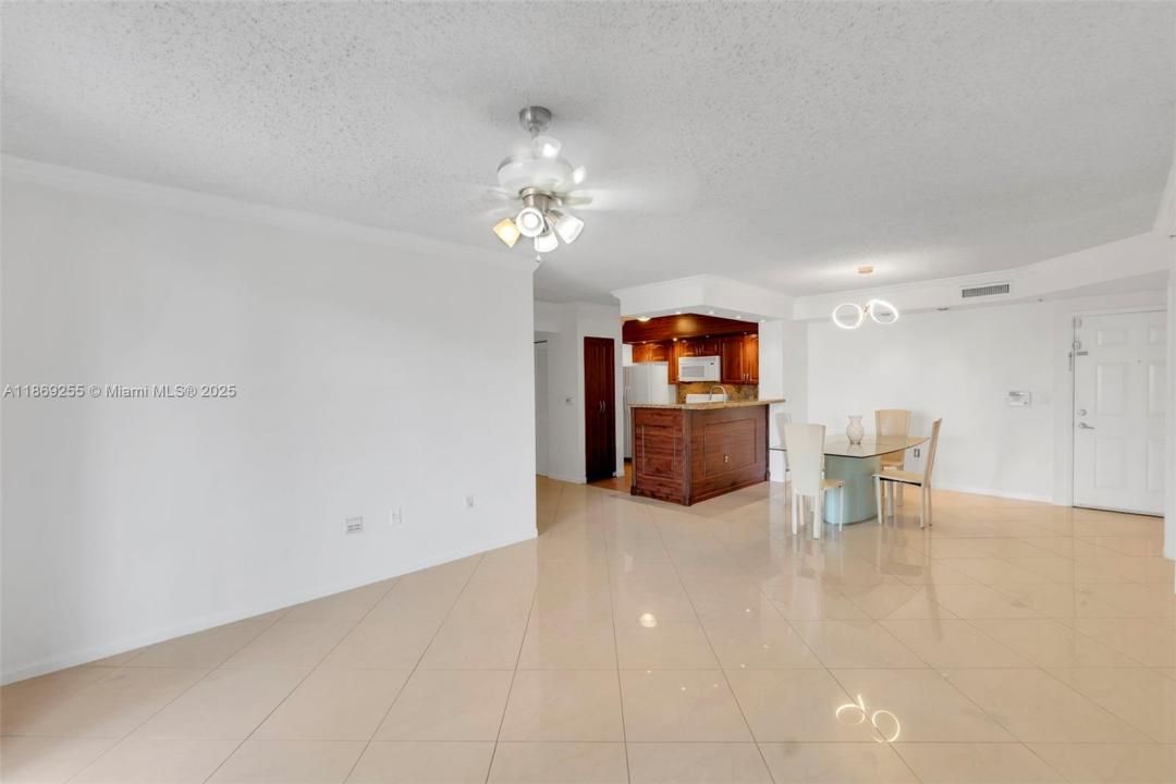 1900 Van Buren St 206B, Hollywood, فلوريدا 33020, الولايات المتحدة