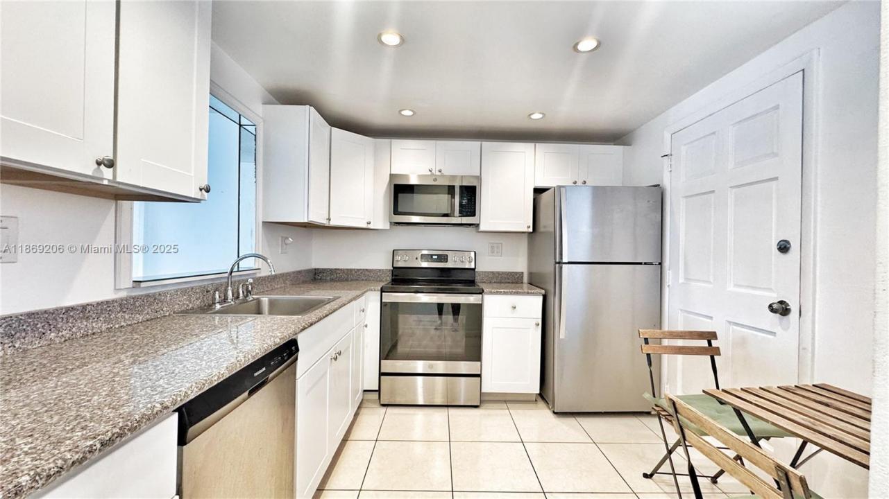 3750 NE 170th St 208, North Miami Beach, Florida 33160