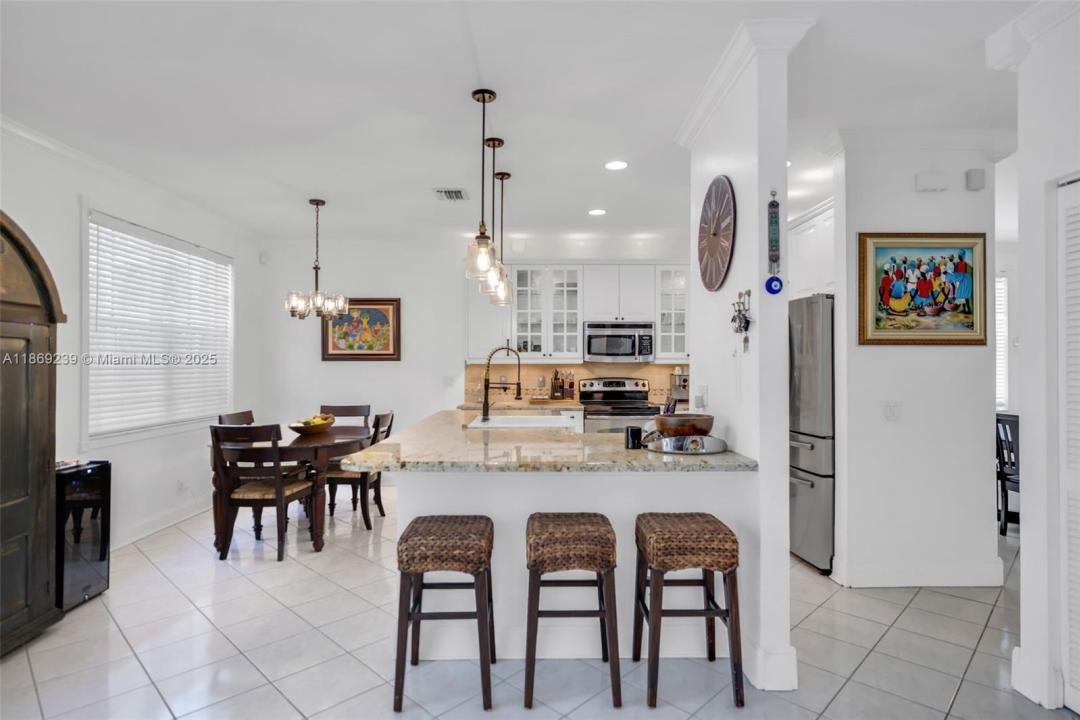 636 Vista Meadows Dr, Weston, Florida 33327, USA