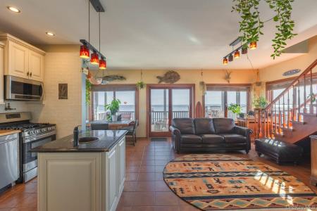 49 Bayview Avenue W, Babylon, ニューヨーク 11757, アメリカ合衆国