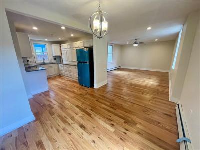 108 Spruce Street 3, Providence, RI 02903, USA