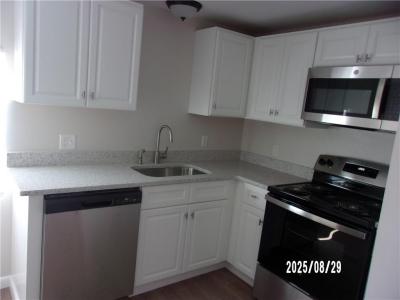 179 Kearney Street, Cranston, Rhode Island 02920, USA