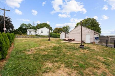 9 Ward Avenue, Westerly, Rhode Island 02891, USA