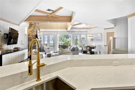 125 Cory's Lane, Portsmouth, Rhode Island 02871, USA