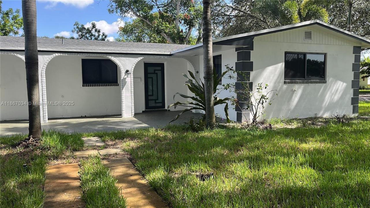 4661 NW 4th St 1, Plantation, Florida 33317, USA