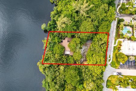 1001 Palm Trail, Delray Beach, Florida 33483