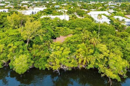 1001 Palm Trail, Delray Beach, Florida 33483
