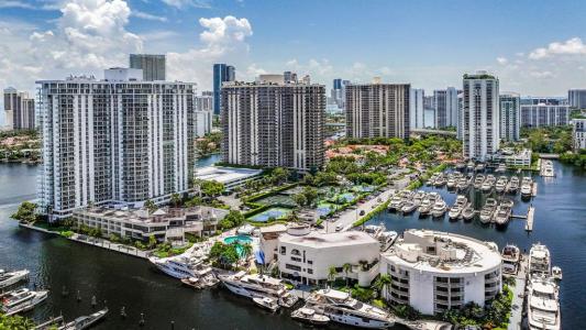 19707 Turnberry Way TS-2, Turnberry Isle North, Aventura, Florida 33180
