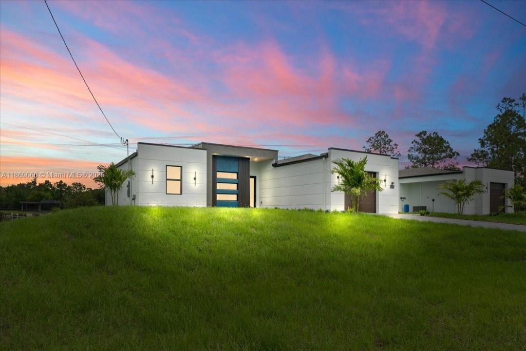 729 Colyer ST E, Lehigh Acres, Florida 33974, Stati Uniti