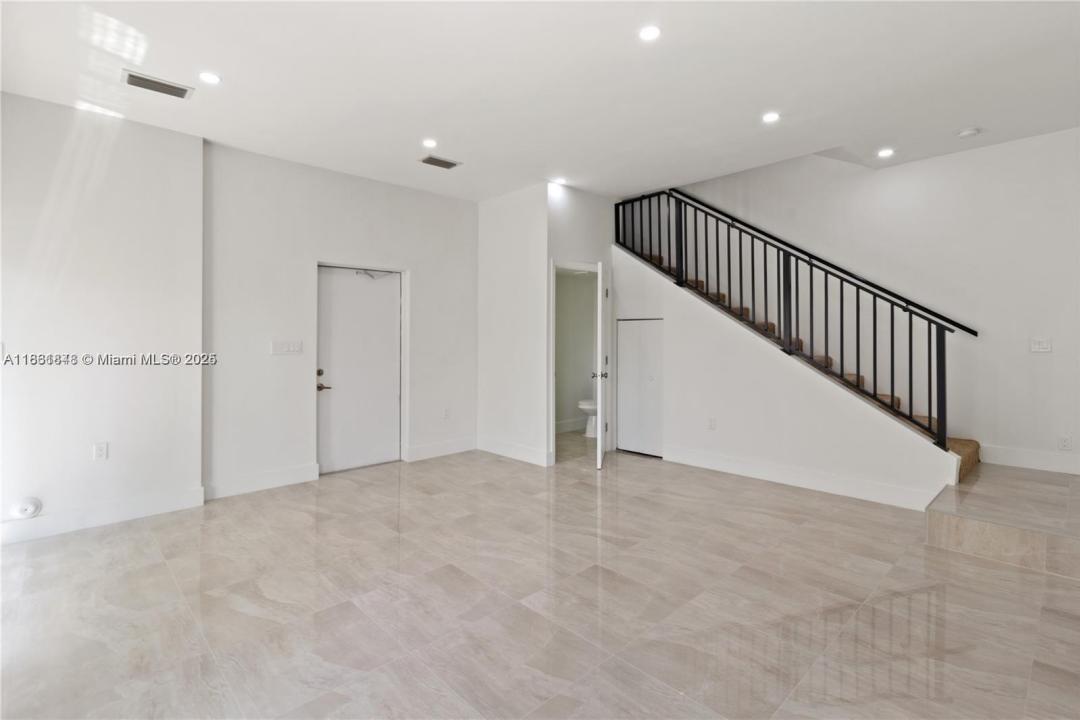 135 SW 114th Ave 2, Sweetwater, Florida 33174