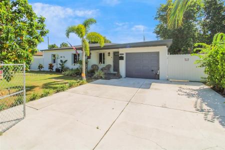 14440 Monroe St, Miami, Florida 33176, USA