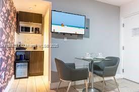 7310 Harding Ave 1, Miami Beach, פלורידה 33141, ארצות הברית של אמריקה 