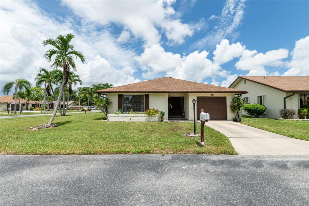 Green Acres, Florida 33463, USA