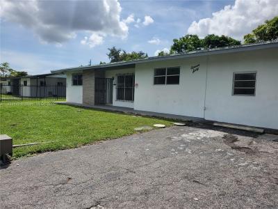 1160 NE 200th Ter, Miami, Florida 33179, USA