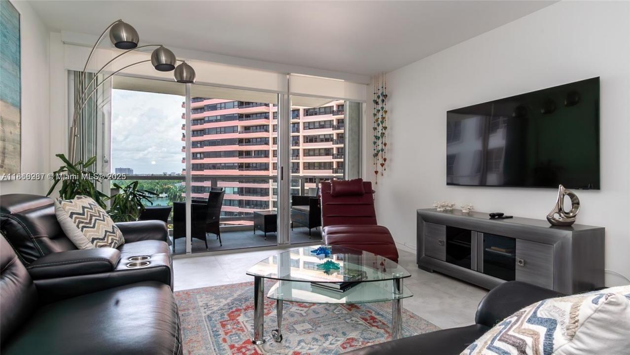 5161 Collins Ave 811, Miami Beach, Флорида 33140, Соединенные Штаты
