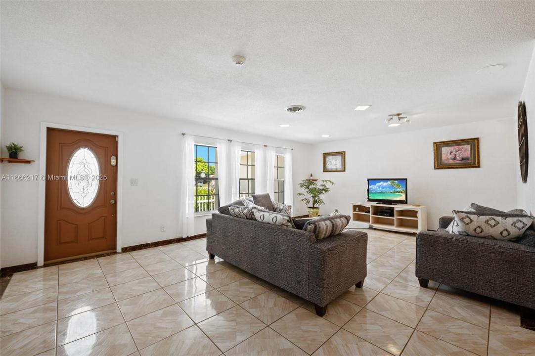 791 SW 49th Ter, Margate, Florida 33068