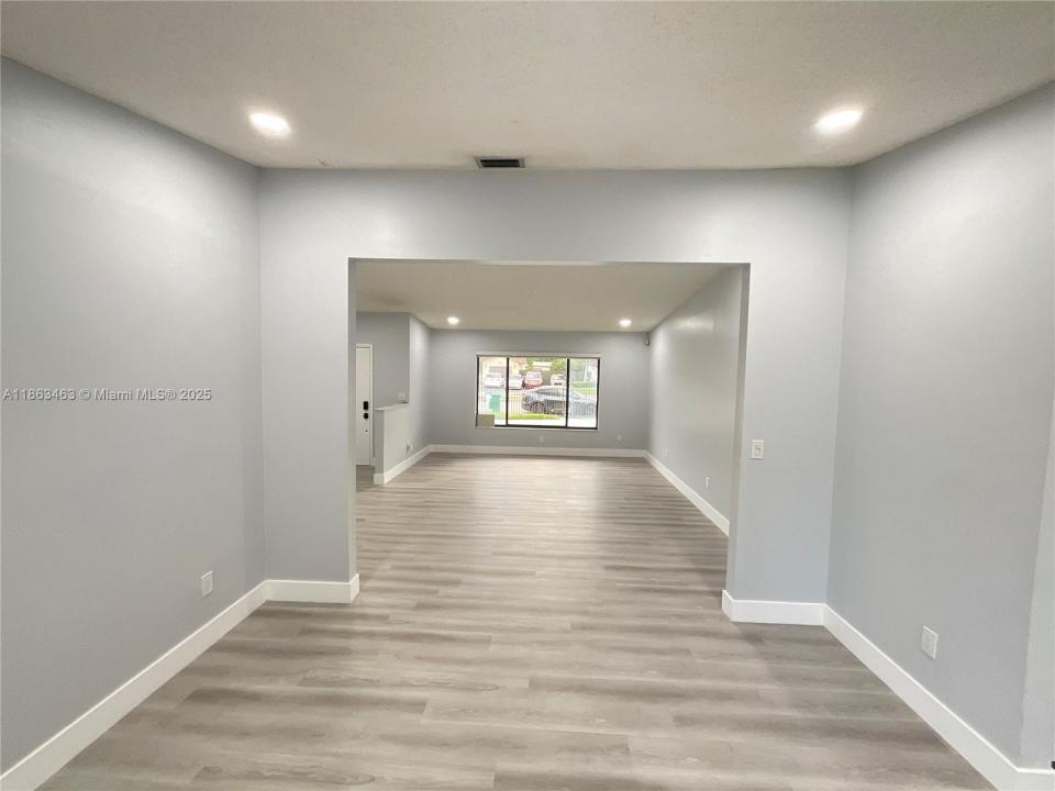 6101 NW 199th St, Hialeah, فلوريدا 33015, الولايات المتحدة