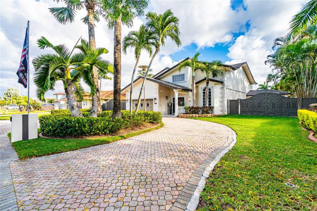 10298 NW 130th St, Hialeah Gardens, Flórida 33018, Estados Unidos