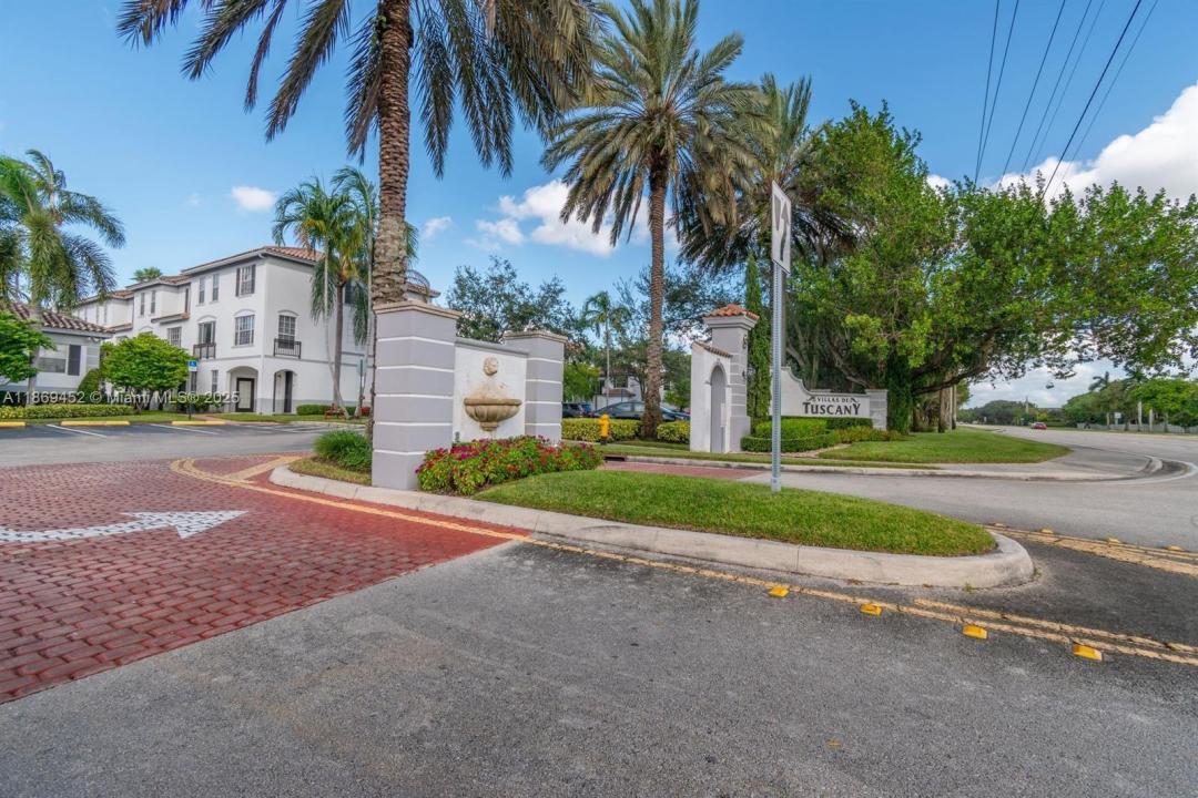 751 SW 148th Ave 1006, Sunrise, Floryda 33325, USA