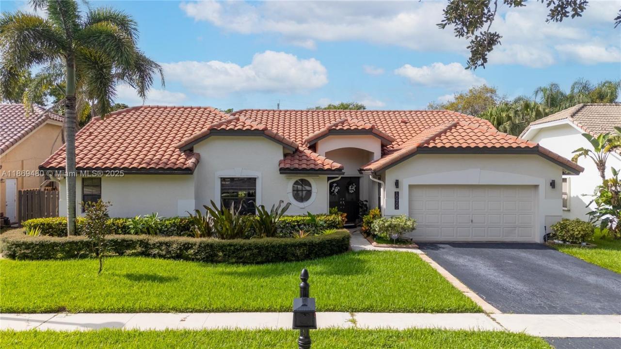 10900 NW 18th Ct, Plantation, Florida 33322