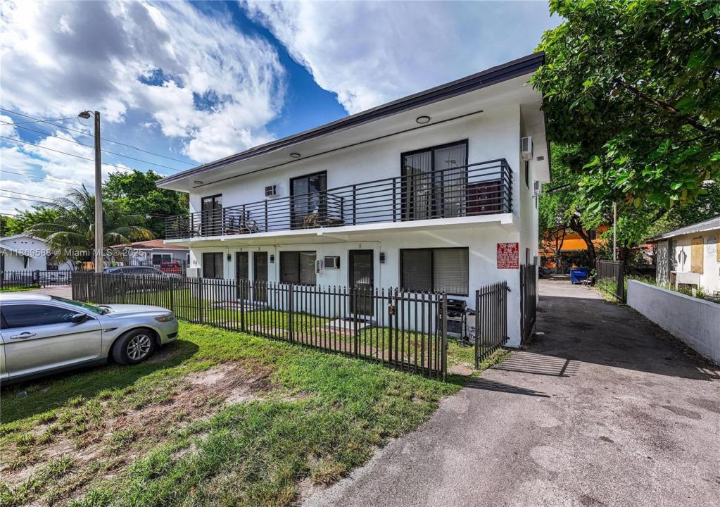 131 NE 77th St, Miami, Florida 33138
