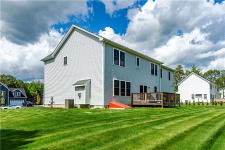 24 Cassidy Trail, Coventry, Rhode Island 02816, USA