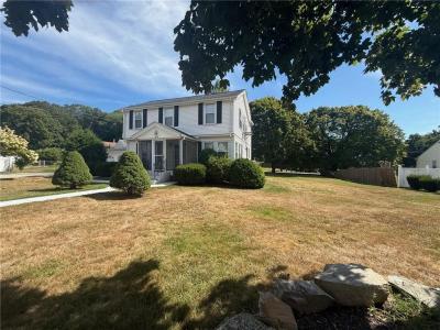 93 Manila Avenue, Woonsocket, RI 02895, USA