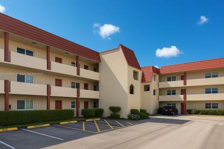 8020 N Sunrise Lakes Dr 112, Sunrise, Florida 33322, USA