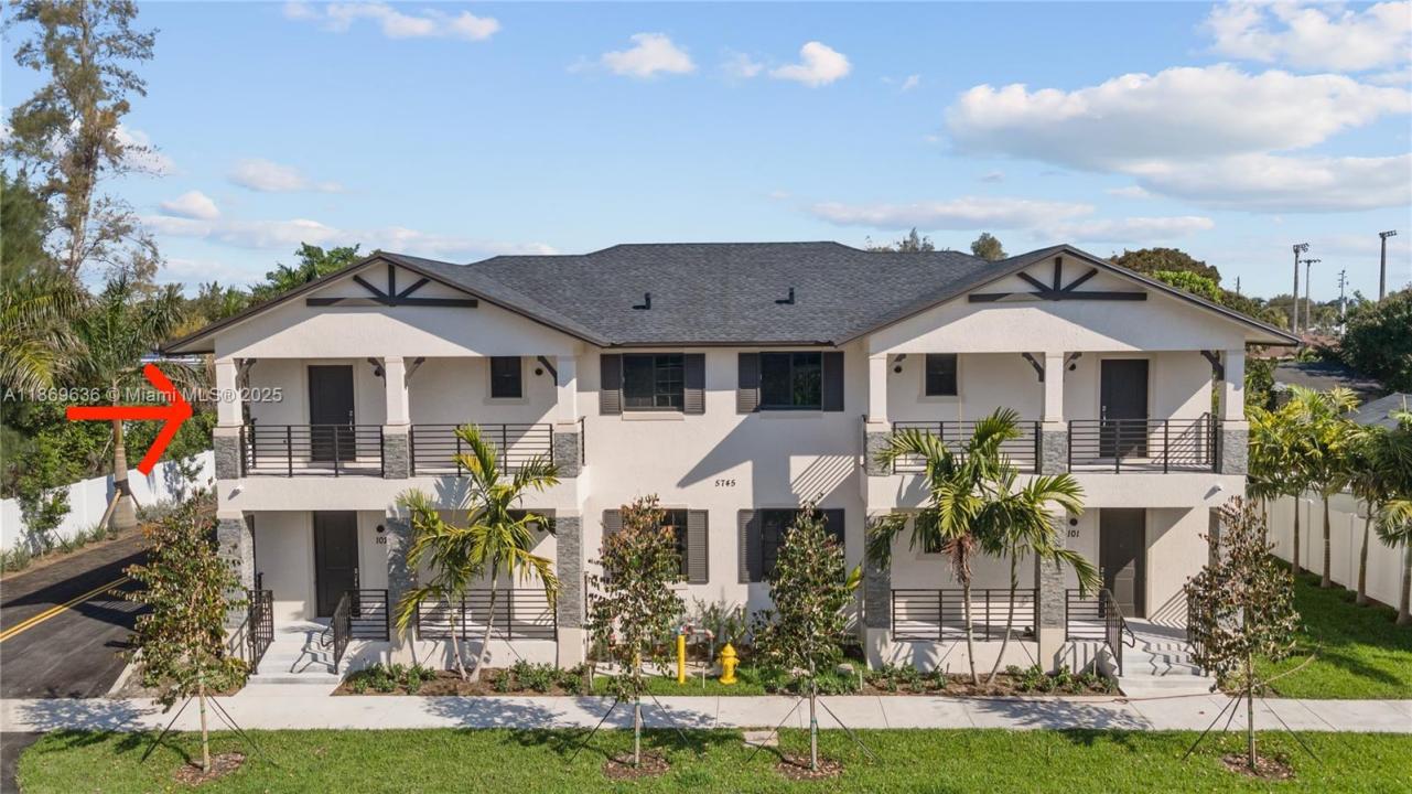 5750 SW 44th STREET 201, Davie, Florida 33314, Stati Uniti