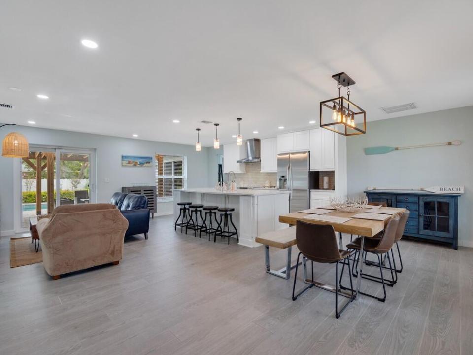 606 Conn Way, Vero Beach, Florida 32963