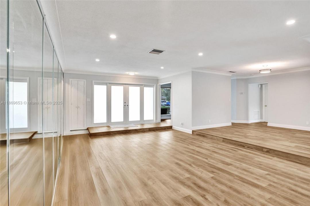2031 NE 62nd St, Fort Lauderdale, פלורידה 33308, ארצות הברית של אמריקה 
