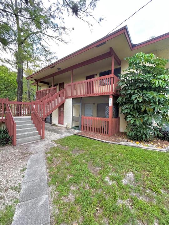 2010 NW 43rd Ter 6, Lauderhill, Florida 33313